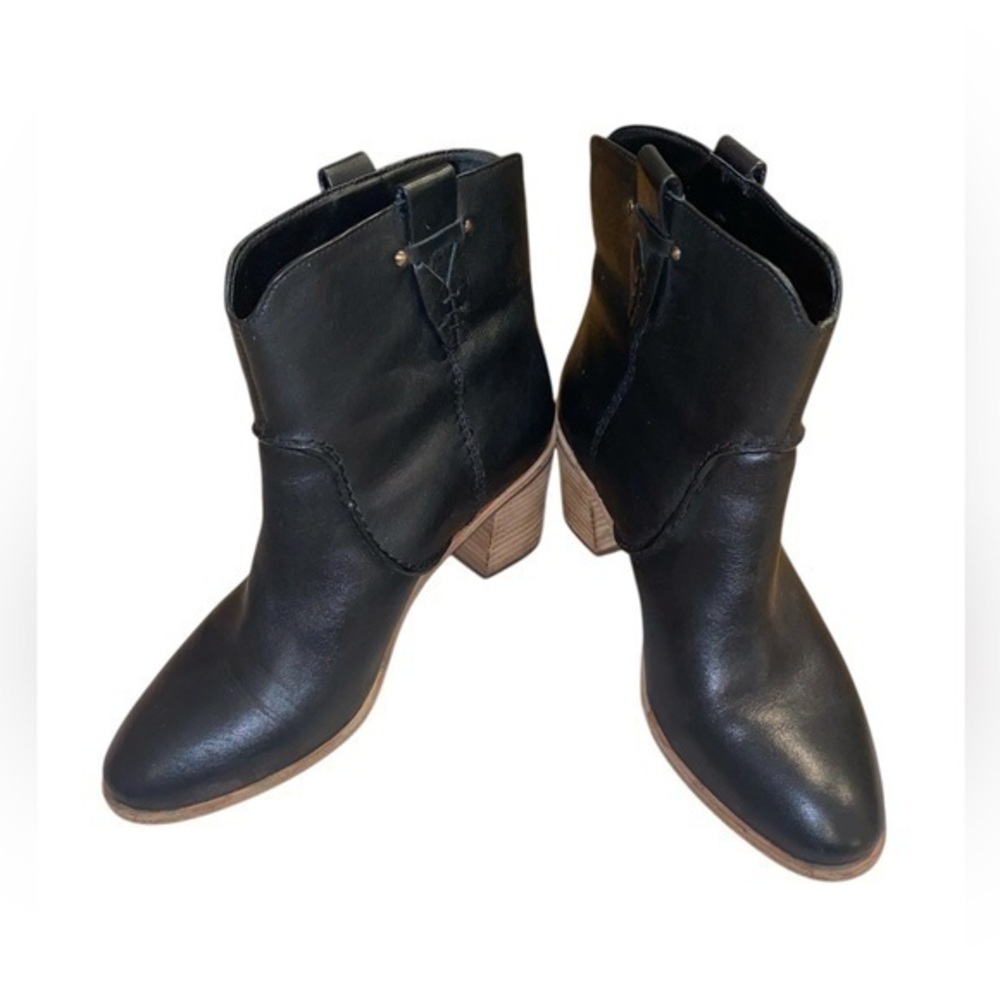 Bass Leather heeled boots